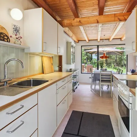 Casa de Férias Kersta - 3-3km From The Sea By Interhome