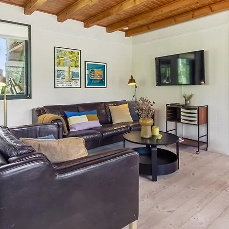Vakantiehuis Kersta - 3-3km From The Sea By Interhome *